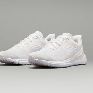 💖NWT LULULEMON WOMENS BLISSFEEL RUN 2 SNEAKERS WHITE SIZE 8
